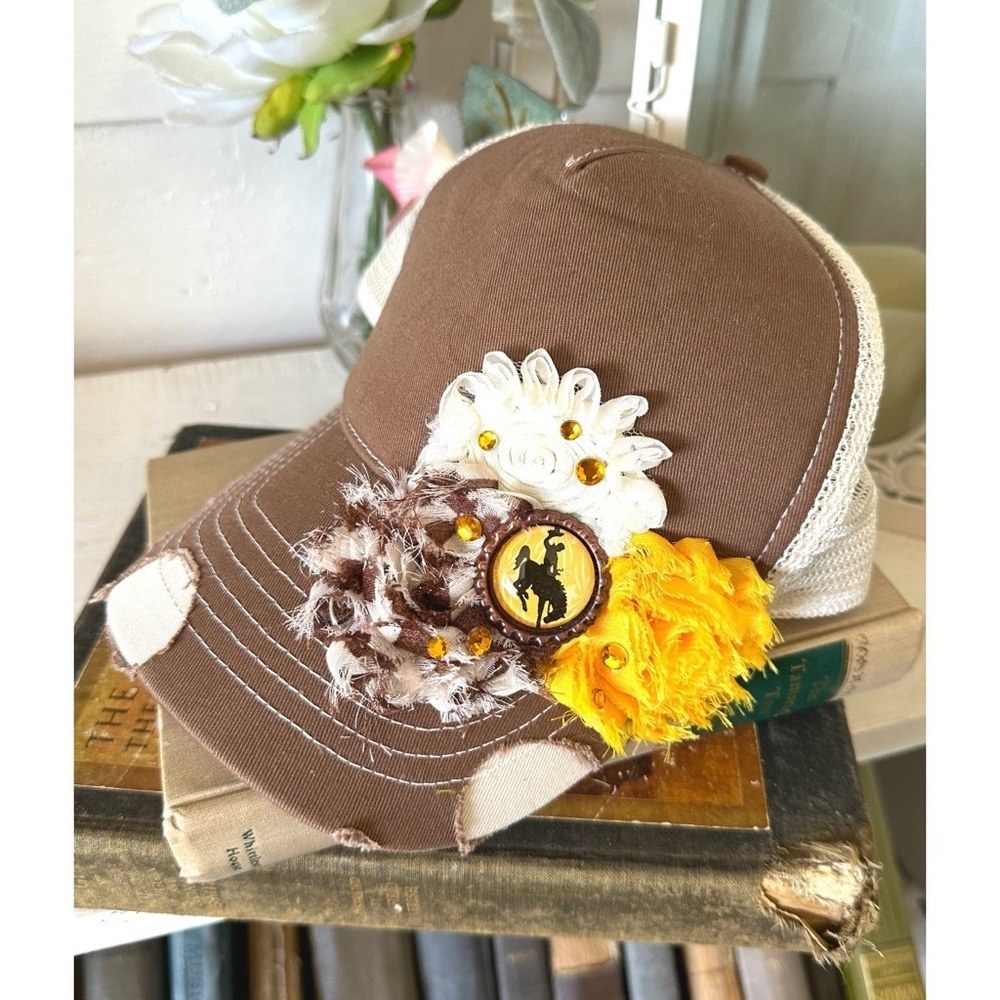 Wyoming brown & gold baseball hat